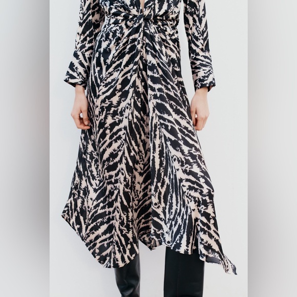 ZARA BLOGGERS’ FAVORITE SATIN EFFECT ANIMAL PRINT DRESS - Picture 11 of 16